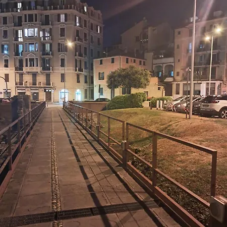 La Dimora Dalle Mura Apartamento Savona